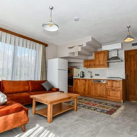 Gorgeous With Private Pool And Jacuzzi In Βίλα