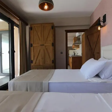 Gorgeous With Private Pool And Jacuzzi In Βίλα *